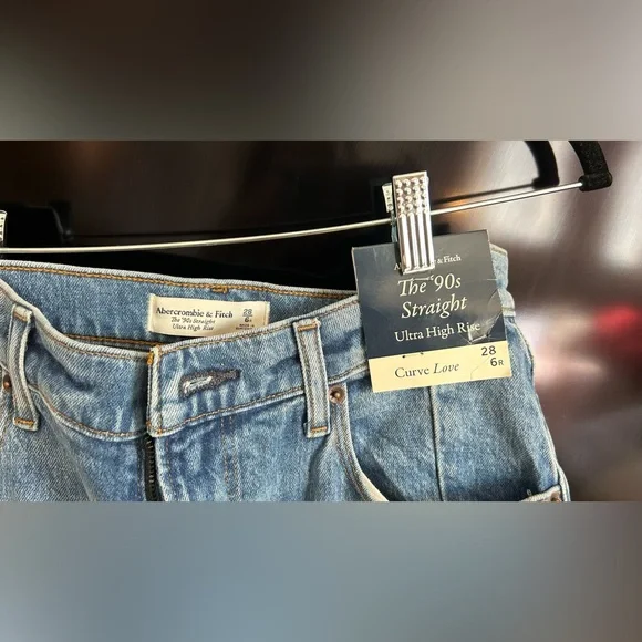 NWT Abercrombie & Fitch Curve Love Straight Leg - Picture 3 of 3